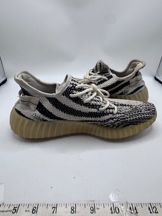 Adidas Yeezy Boost 350 V2 Sz 11 Men Zebra Sneakers Shoes SPLY-350